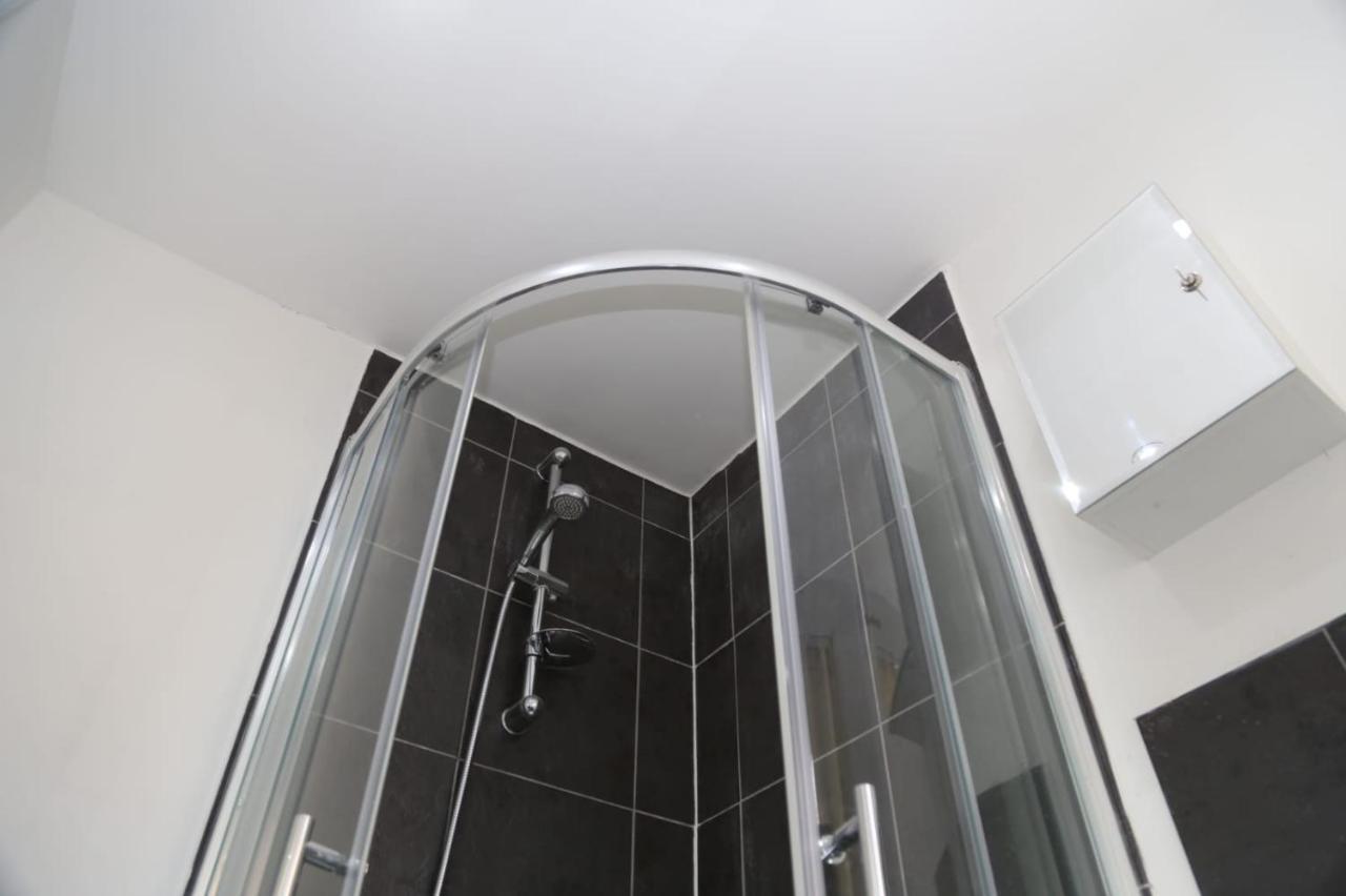 A A Guest Rooms Thamesmead Erith Ngoại thất bức ảnh
