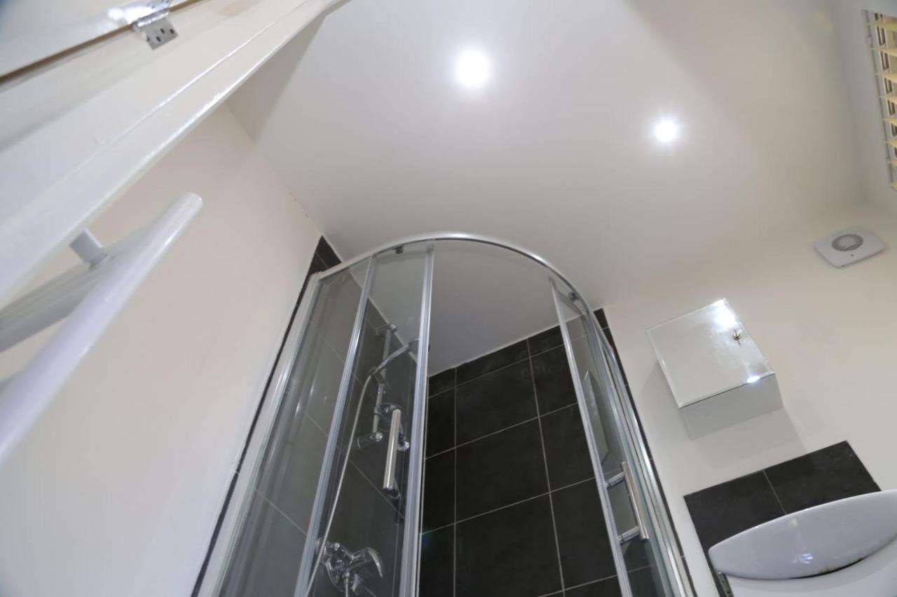 A A Guest Rooms Thamesmead Erith Ngoại thất bức ảnh