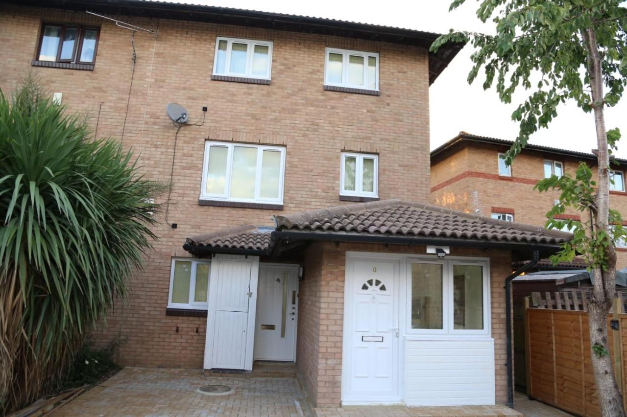 A A Guest Rooms Thamesmead Erith Ngoại thất bức ảnh