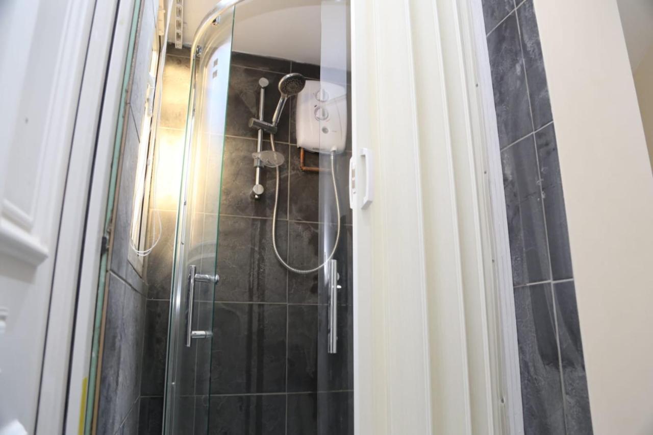A A Guest Rooms Thamesmead Erith Ngoại thất bức ảnh